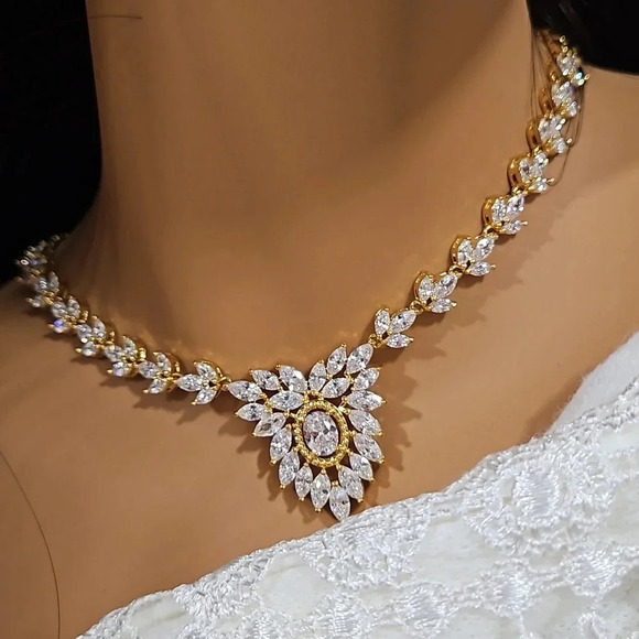 7PC Tiara Set - Picture 15 of 17